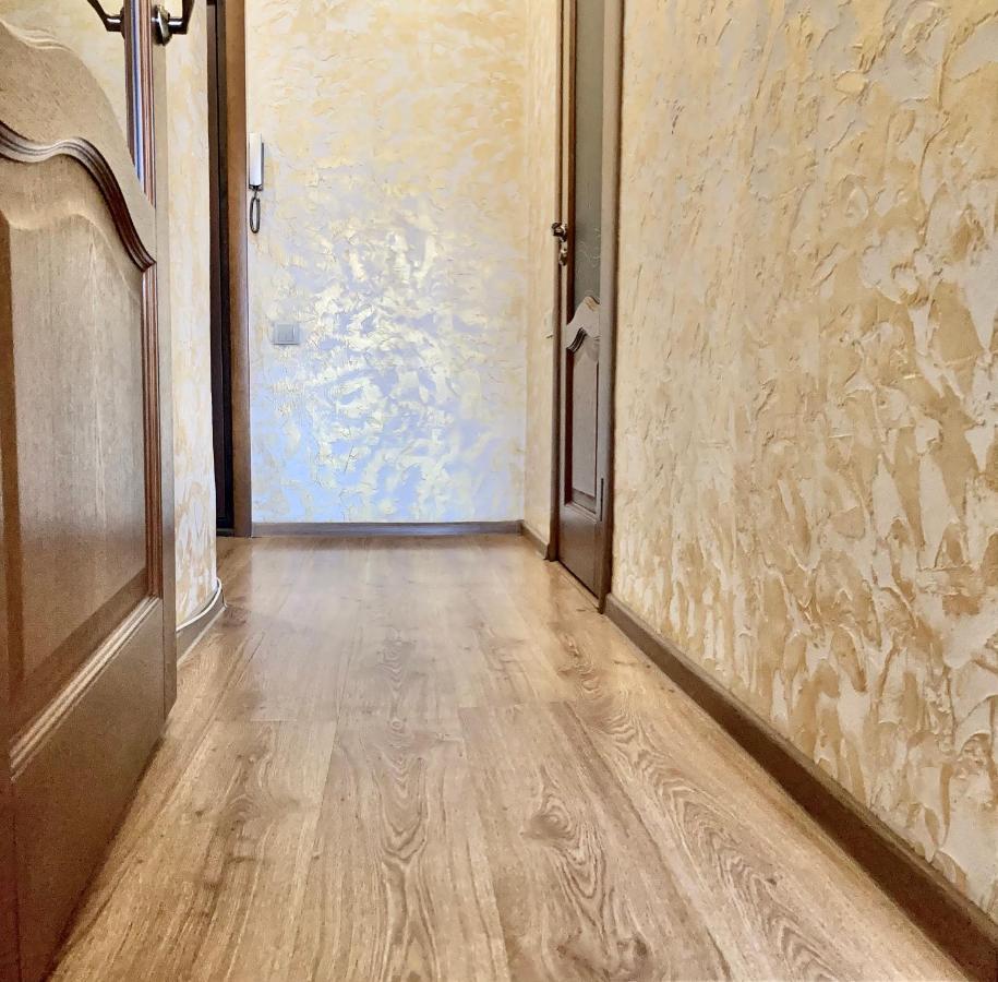 Valentine Apartment Lviv Bagian luar foto