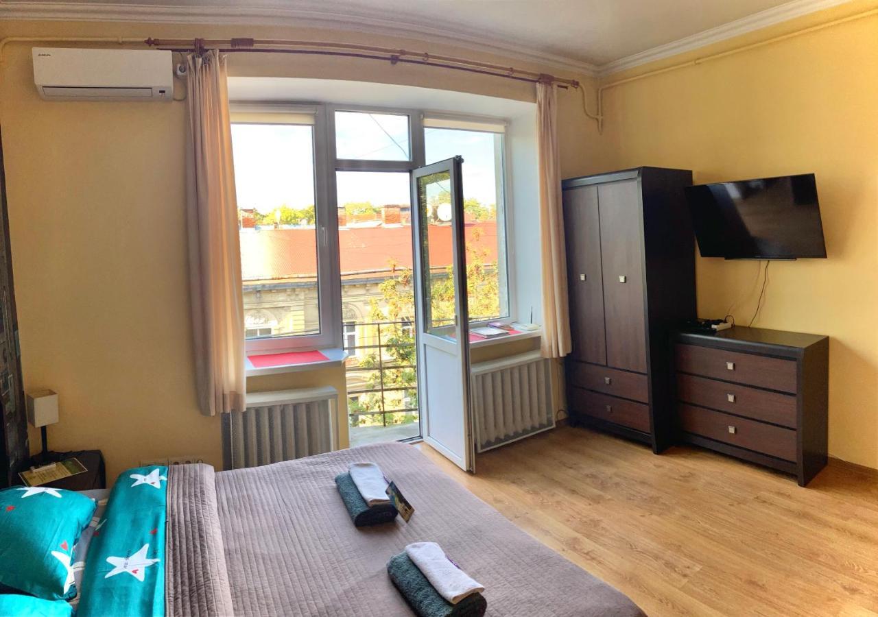 Valentine Apartment Lviv Bagian luar foto